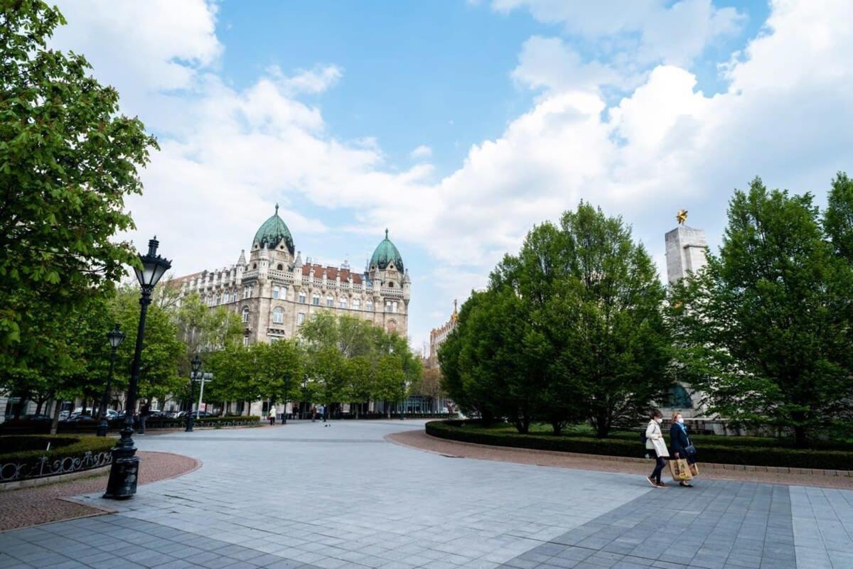 Lovely Downtown Apartment Close To The Basilica Boedapest Buitenkant foto
