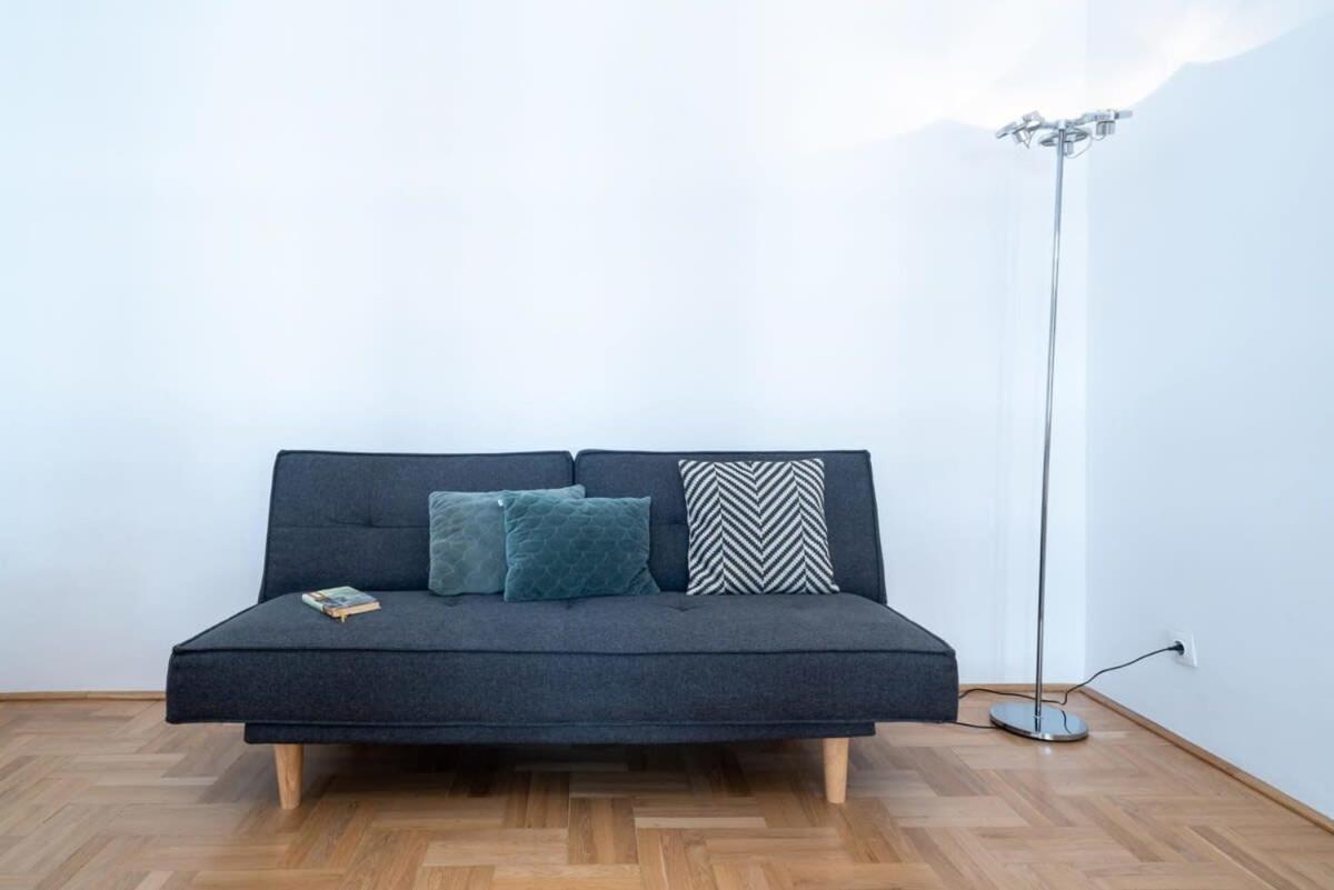 Lovely Downtown Apartment Close To The Basilica Boedapest Buitenkant foto