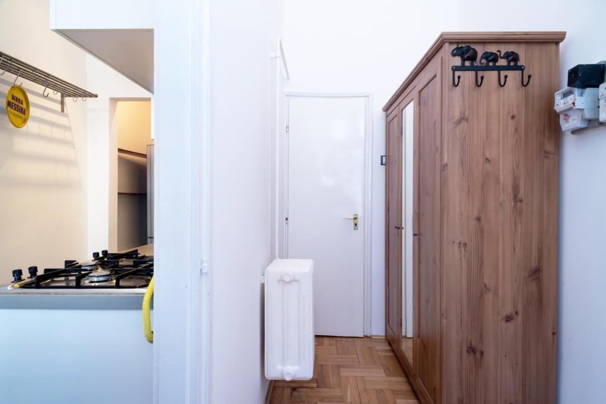 Lovely Downtown Apartment Close To The Basilica Boedapest Buitenkant foto