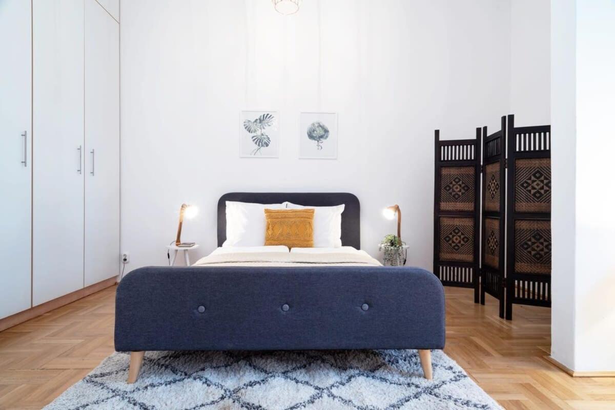 Lovely Downtown Apartment Close To The Basilica Boedapest Buitenkant foto