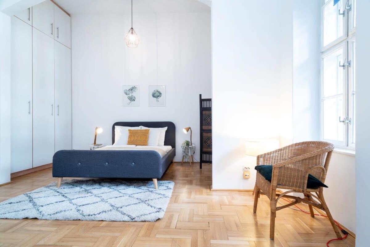 Lovely Downtown Apartment Close To The Basilica Boedapest Buitenkant foto