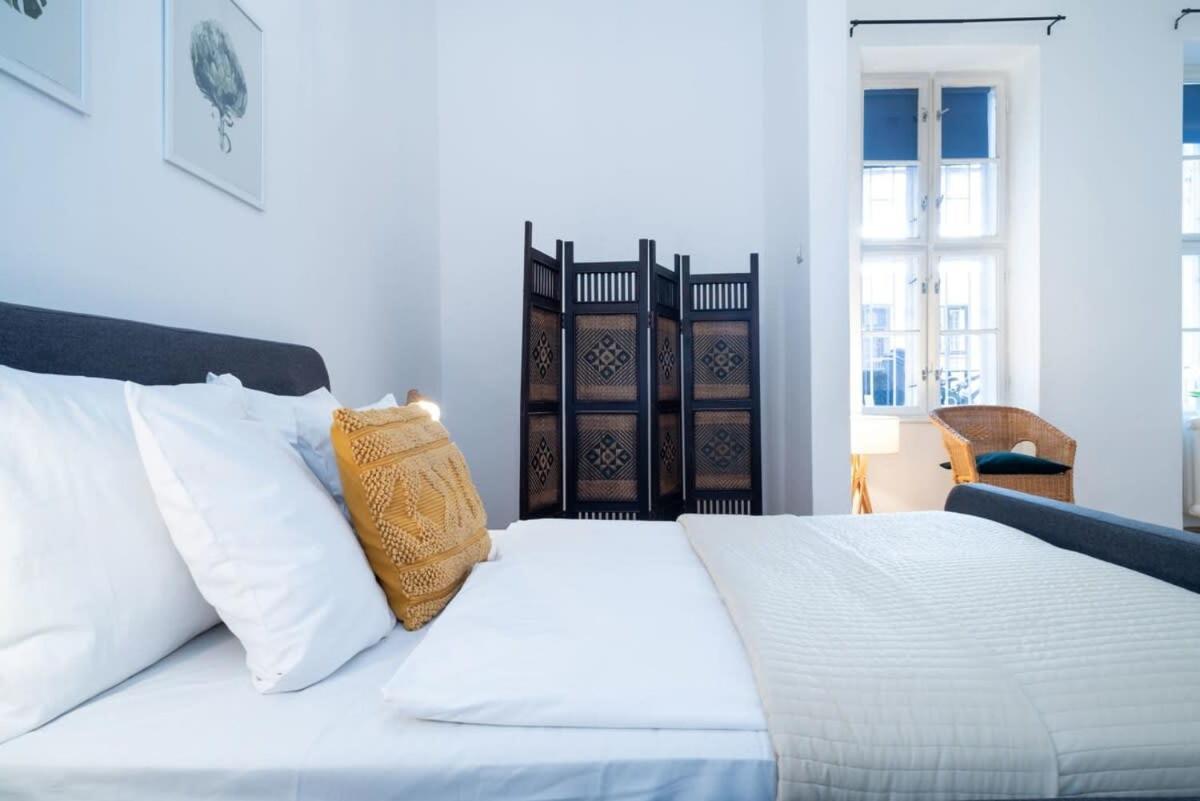 Lovely Downtown Apartment Close To The Basilica Boedapest Buitenkant foto