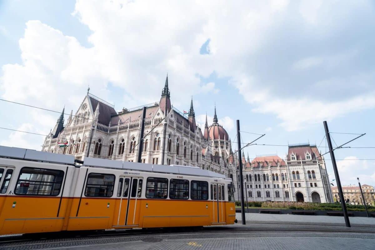 Lovely Downtown Apartment Close To The Basilica Boedapest Buitenkant foto