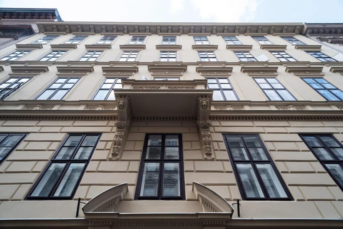 Lovely Downtown Apartment Close To The Basilica Boedapest Buitenkant foto